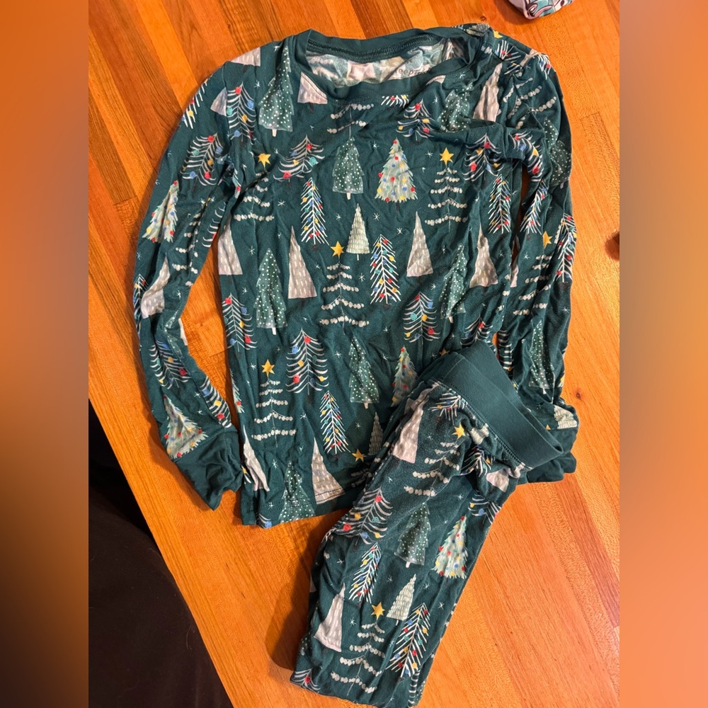 Little Sleepies Christmas Tree bamboo pajamas. Size 5/6.